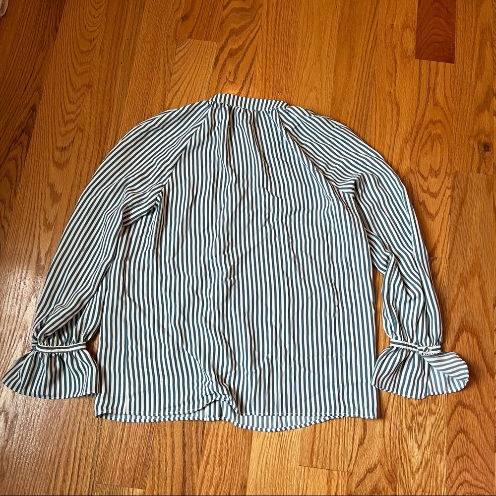 Ann Taylor petite striped shirred button down shirt size small petite - Picture 6 of 9